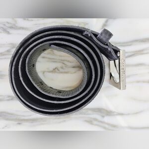 Cole Haan Black Leather Bag Sleek Design